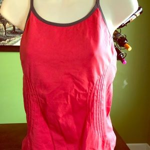 Champion size Xlarge activewear top